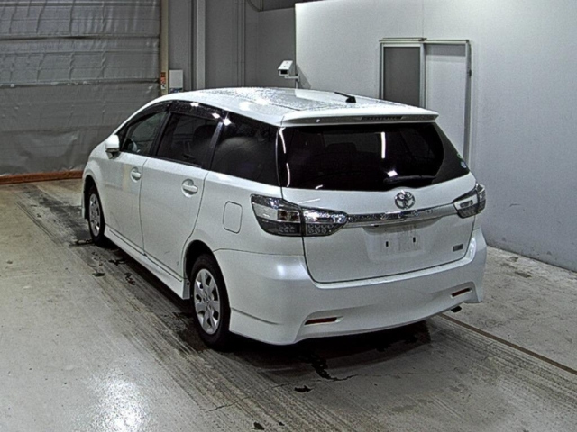 TOYOTA WISH