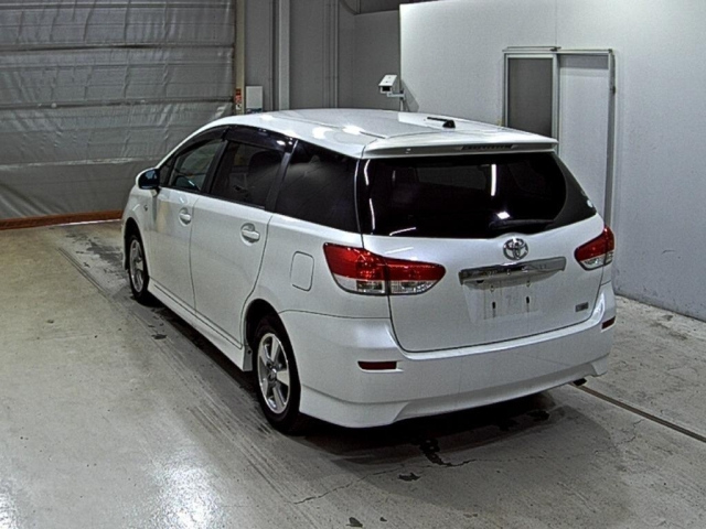 TOYOTA WISH