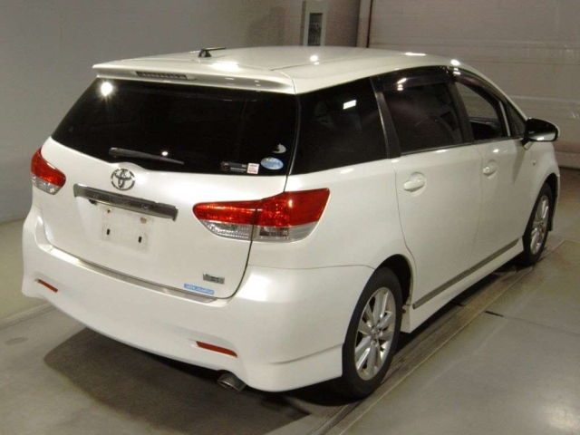 TOYOTA WISH