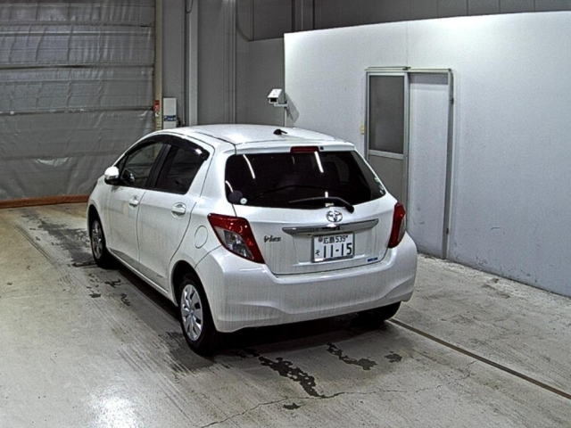 TOYOTA VITZ