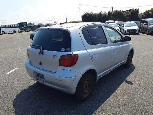 TOYOTA VITZ