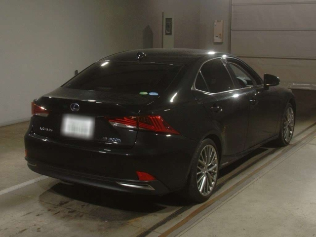LEXUS IS