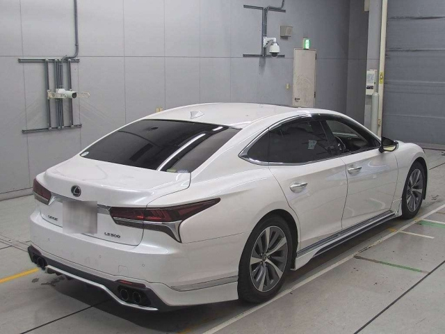 LEXUS LS