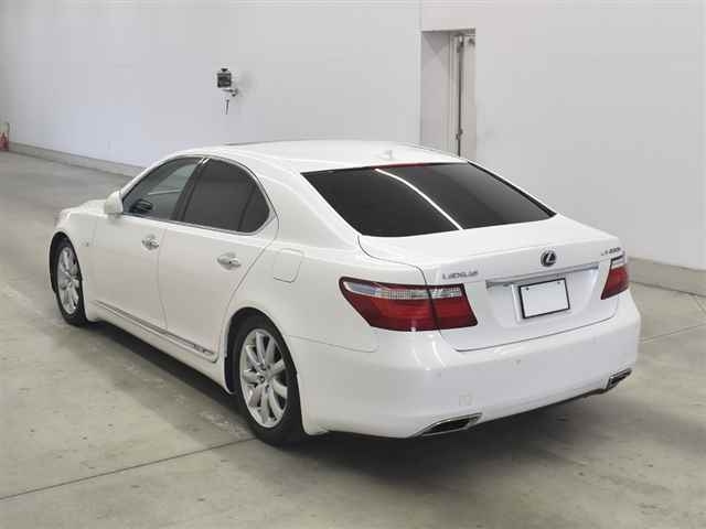 LEXUS LS