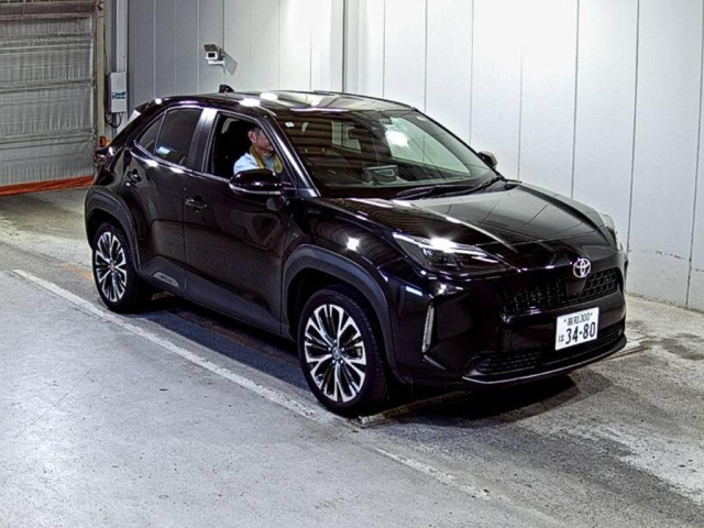TOYOTA YARIS CROSS