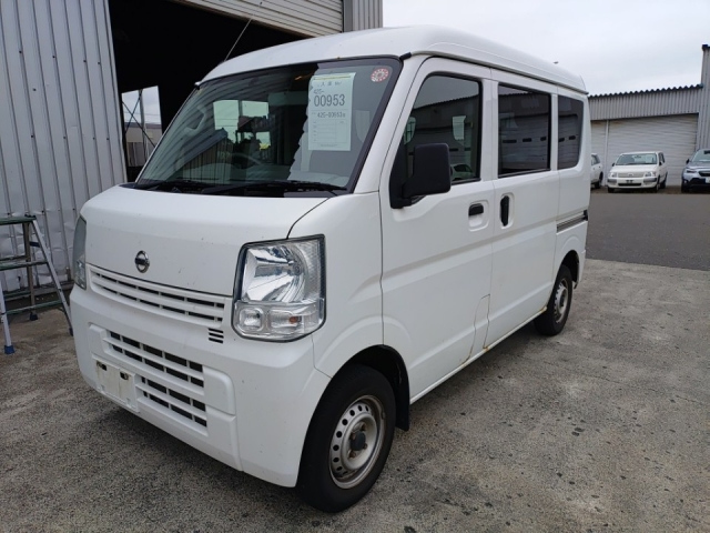 NISSAN CLIPPER VAN