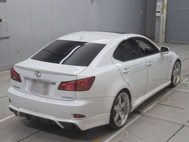 LEXUS IS