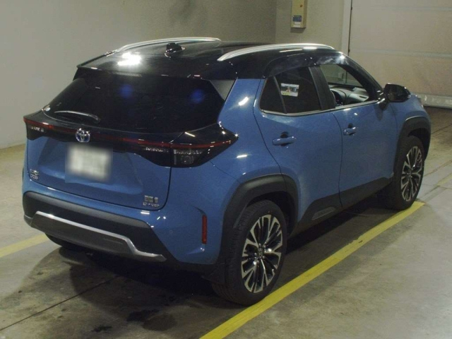 TOYOTA YARIS CROSS