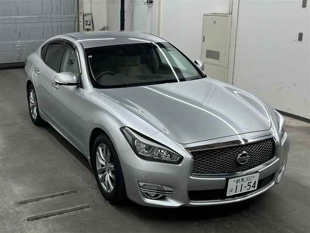 NISSAN FUGA