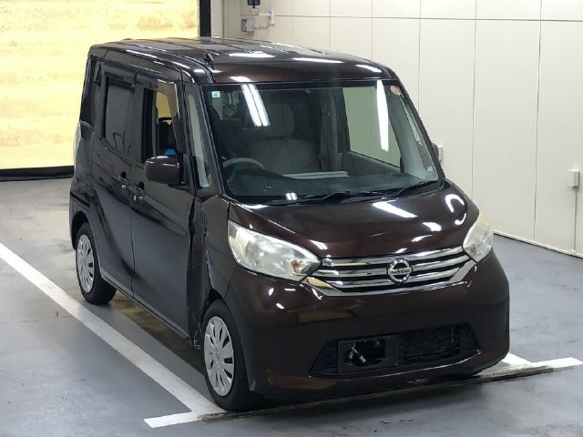 NISSAN DAYZ ROOX
