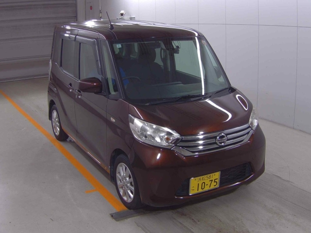NISSAN DAYZ ROOX