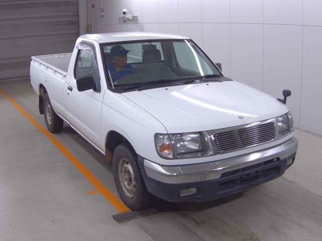 NISSAN DATSUN PICKUP