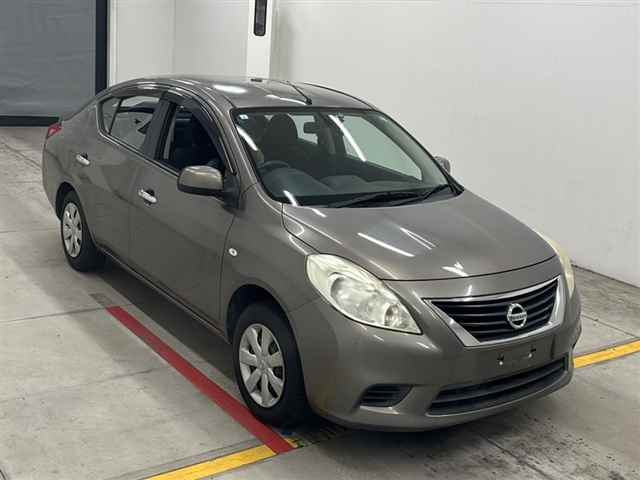 NISSAN LATIO