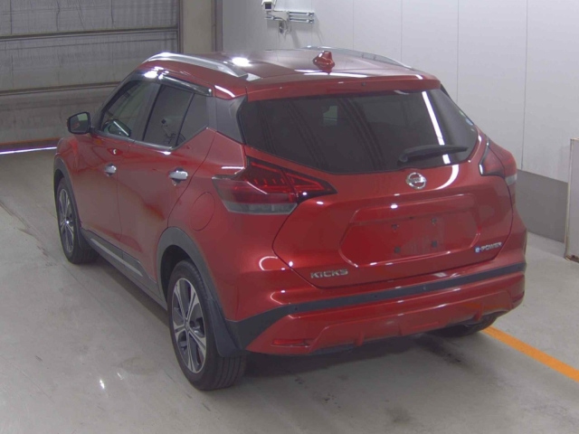 NISSAN KIX