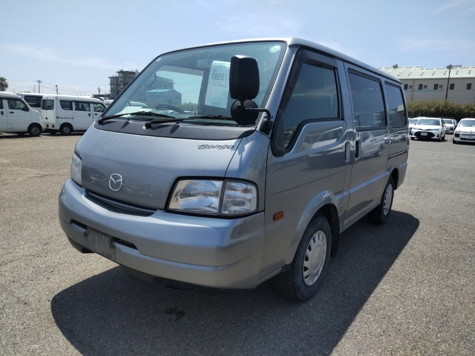 MAZDA BONGO VAN