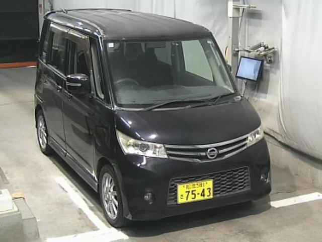 NISSAN ROOX