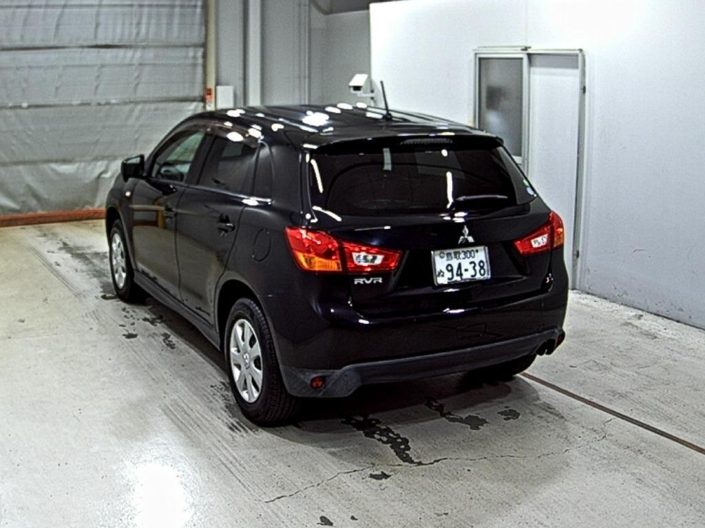 MITSUBISHI RVR