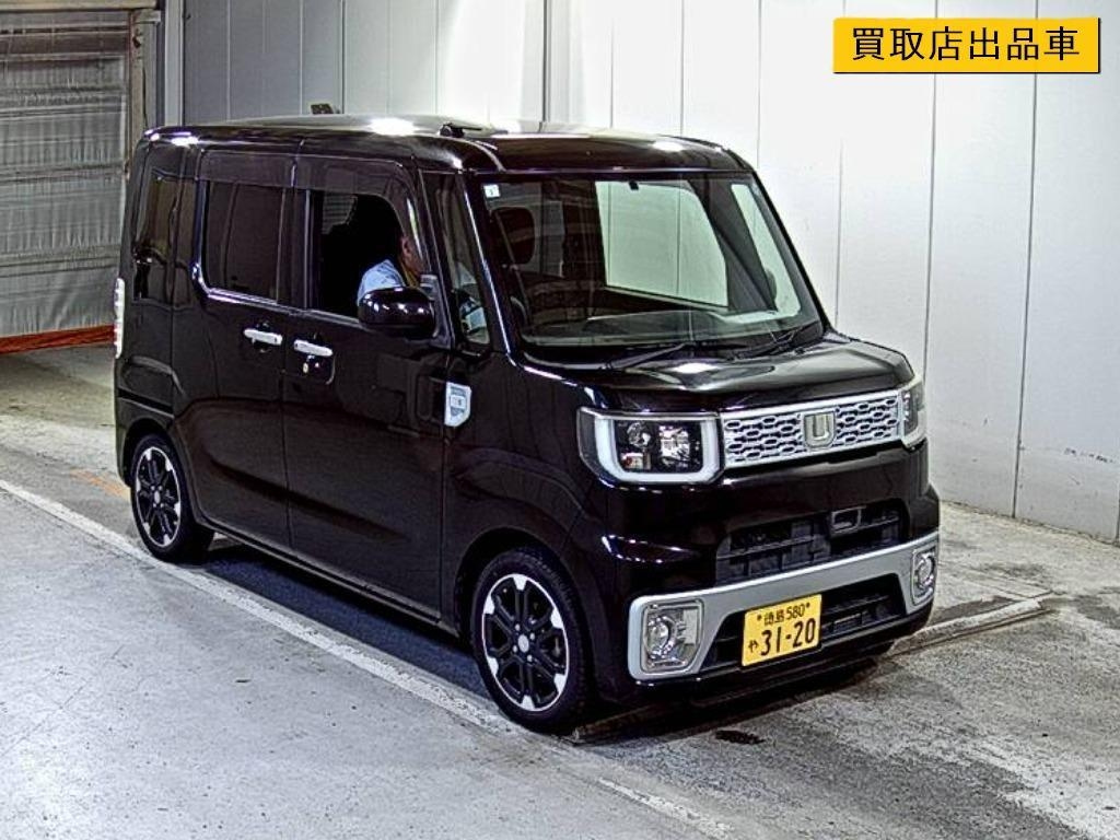 DAIHATSU WAKE