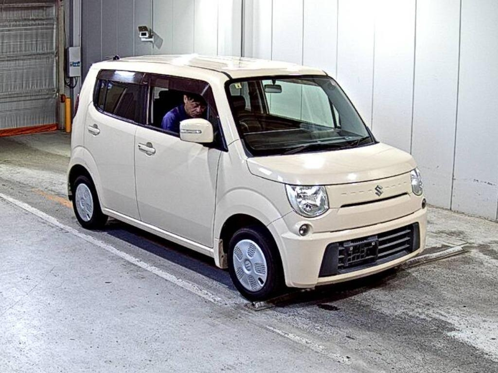 SUZUKI MRWAGON