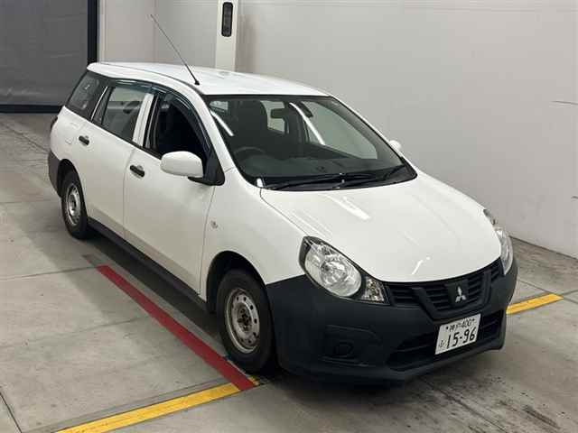 MITSUBISHI LANCER VAN