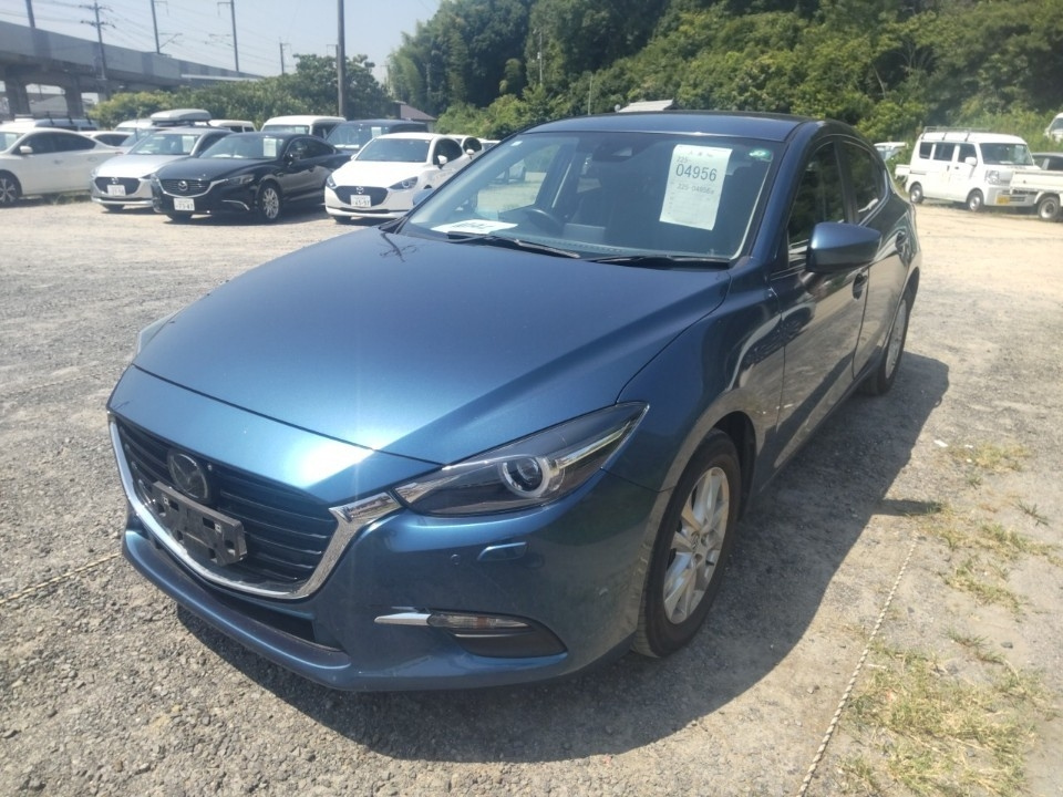 MAZDA AXELA