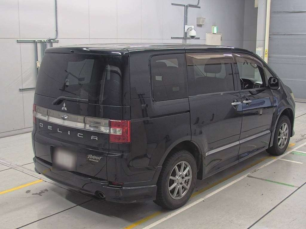 MITSUBISHI DELICA D5