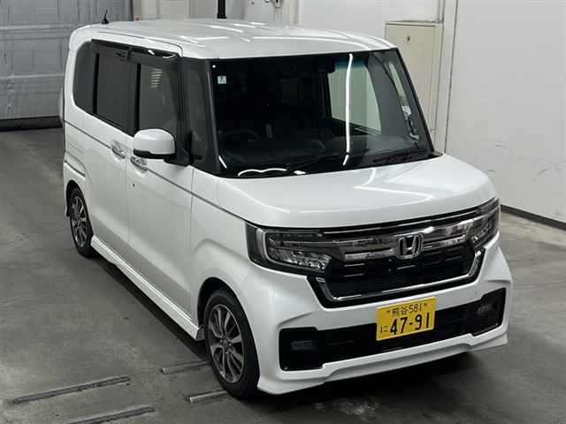 HONDA N BOX CUSTOM
