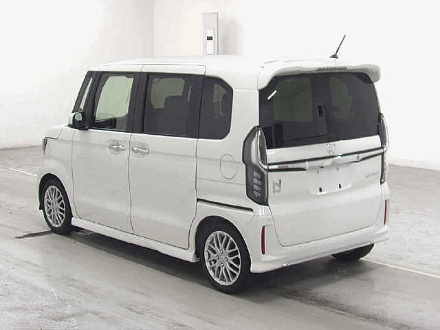HONDA N BOX CUSTOM