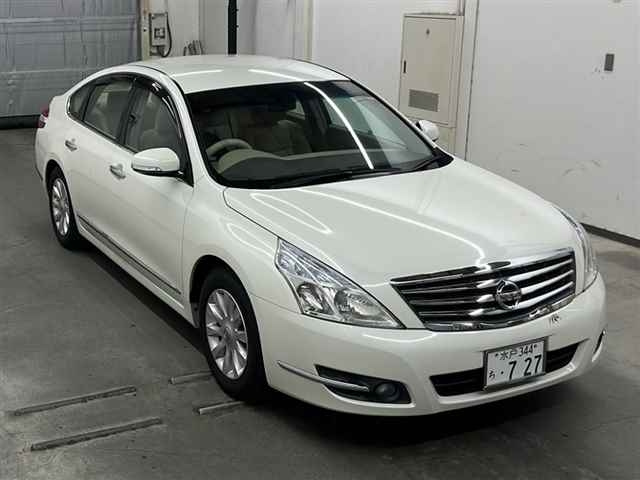 NISSAN TEANA
