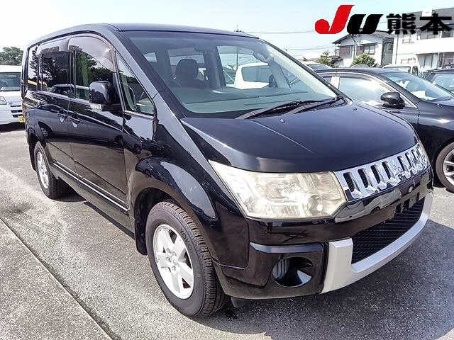 MITSUBISHI DELICA D5