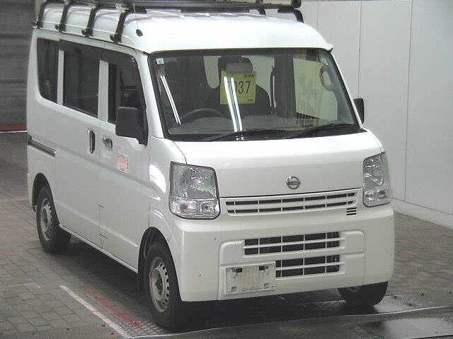 NISSAN CLIPPER VAN
