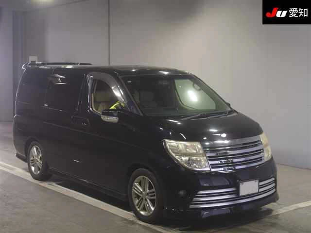 NISSAN ELGRAND