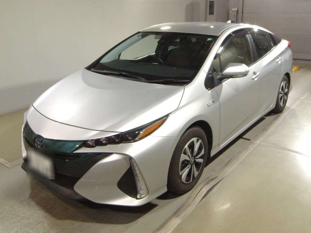 TOYOTA PRIUS PHV