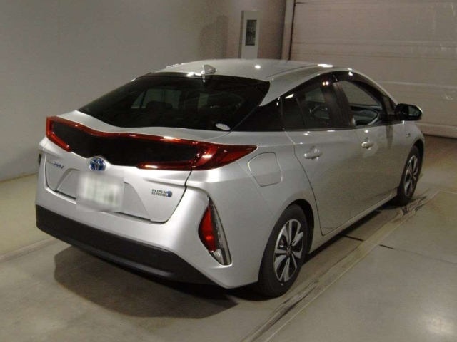 TOYOTA PRIUS PHV