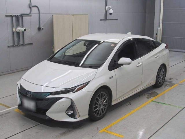 TOYOTA PRIUS PHV