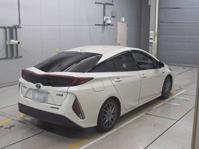 TOYOTA PRIUS PHV