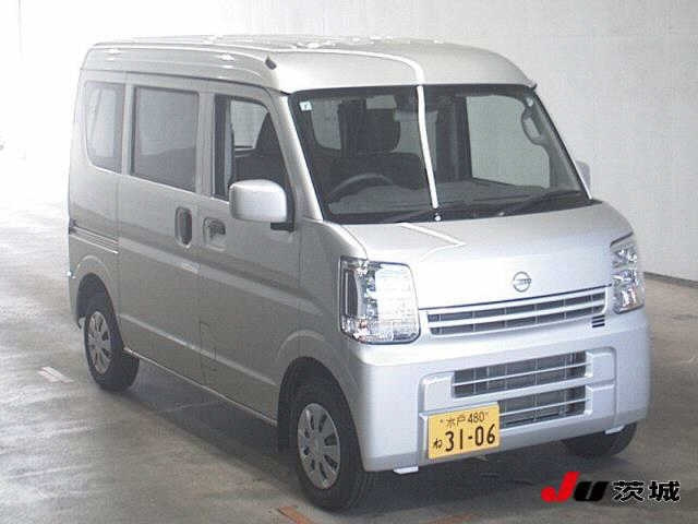 NISSAN CLIPPER VAN