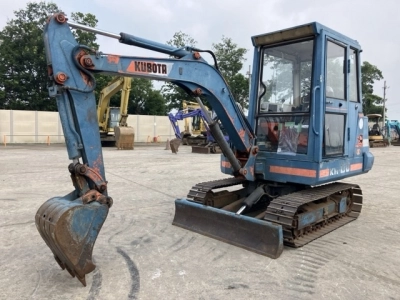 KUBOTA KUBOTA