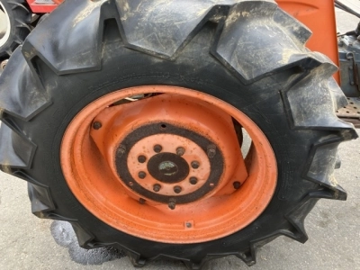 KUBOTA KUBOTA