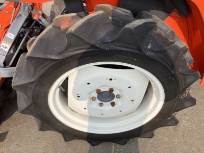 KUBOTA KUBOTA