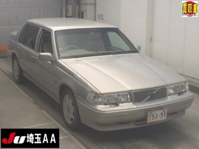 VOLVO 960