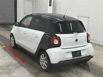 SMART FOURFOUR