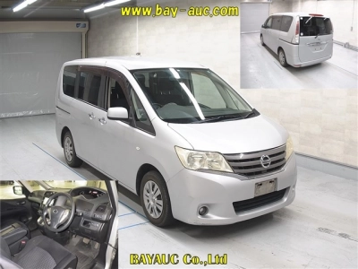 NISSAN SERENA