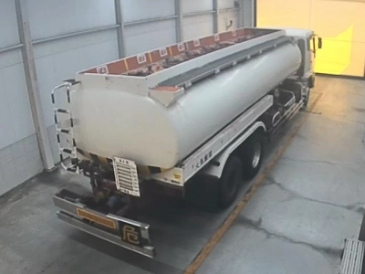 MITSUBISHI FUSO