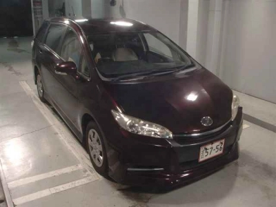 TOYOTA WISH