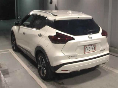 NISSAN KICKS
