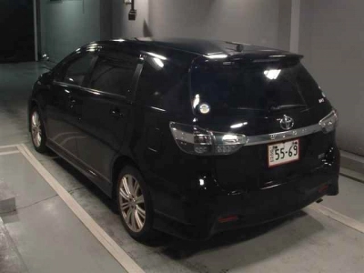 TOYOTA WISH