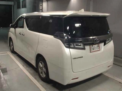 TOYOTA VELLFIRE