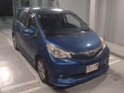 SUBARU TREZIA
