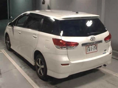 TOYOTA WISH